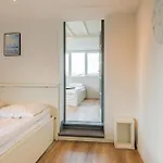 Apartment Zon Modern House