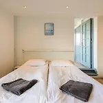 Zon Modern House