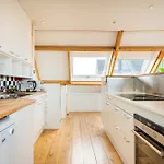 Apartment Zon Modern House *