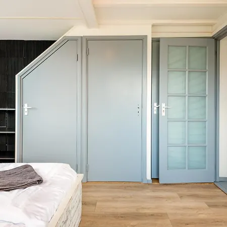 Apartment Zon Modern House *
