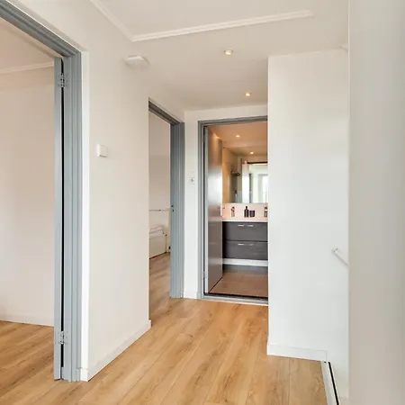 Apartment Zon Modern House